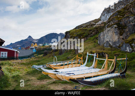 Le Groenland. Sisimiut. Chiens de traîneaux sur l'affichage à l'histoire du musée. Banque D'Images