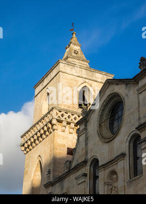 L'Italie, la Basilicate, Matera. La tour de la Chiesa di San Pietro le Dodici Lune. Banque D'Images