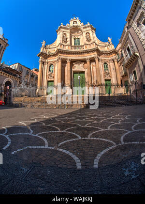 L'Italie, la Sicile. Catane, Basilique della Collegiata (1768) dans la lumière du matin Banque D'Images