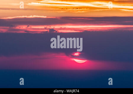 USA, Colorado, Mt. Evans. Fumé le lever du soleil. En tant que crédit : Cathy et Gordon Illg / Jaynes Gallery / DanitaDelimont.com Banque D'Images