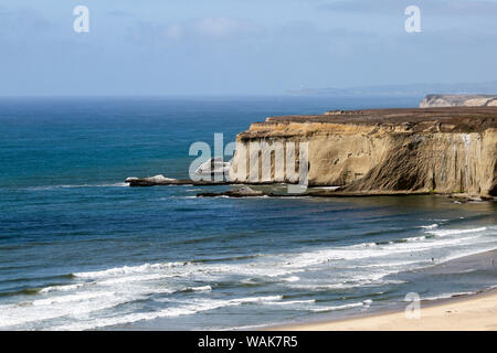 Cliffs à Half Moon Bay, Californie, USA. Banque D'Images