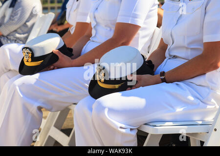 Cérémonie de naturalisation, visites à bord de l'USS Bunker Hill (CG 52), croiseur lance-missiles Seafair Parade Célébration des navires, la Fleet Week, Elliott Bay, Seattle, Washington State, USA Banque D'Images