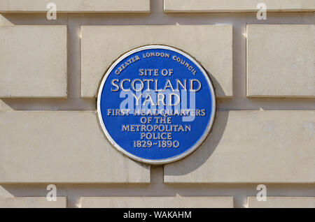 Londres, Angleterre, Royaume-Uni. Blue Plaque commémorative : site de Scotland Yard PREMIER QUARTIER GÉNÉRAL DE LA POLICE MÉTROPOLITAINE 1829-1890 - Ministère de l'agriculture Banque D'Images