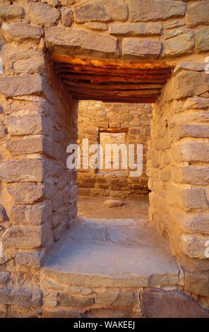 Des portes intérieures à l'Ouest, Pueblo Aztec Ruins National Monument, New Mexico, USA. Banque D'Images