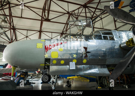 USA, Pennsylvania, lecture. Mid-Atlantic Air Museum, l'un des derniers de l'ère WW2 US Army Air Force P-61 Black Widow chasseurs de nuit en cours de restauration (usage éditorial uniquement) Banque D'Images