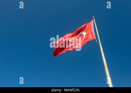 Drapeau turc au vent Banque D'Images