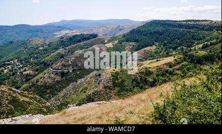 Paysage - vue filtrée - Site du tableau, la corniche des Cévennes, Gard, France, Banque D'Images