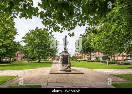 Le South Lancashire Regimant War Memorial dans le Queens Square Warrington. AKA Palmyre Square. Banque D'Images