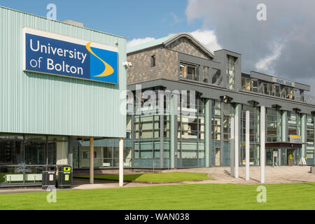 La signalisation pour l'Université de Bolton (usage éditorial uniquement). Banque D'Images