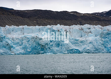 La glace bleue du glacier sur Dahlbreen ou Spitzberg Svalbard, Europe Banque D'Images