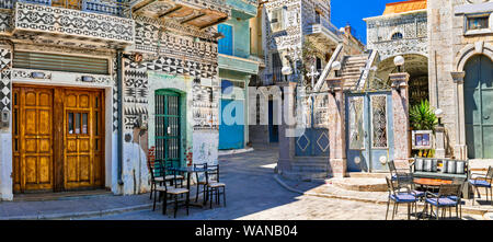 Vieilles rues du village de Pyrgi,l'île de Chios, Grèce. Banque D'Images