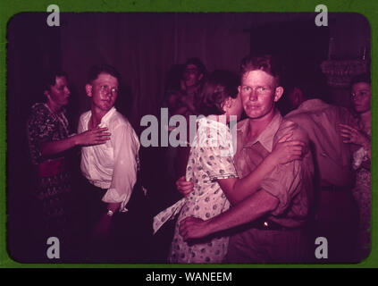 Des couples de square dance, comté de McIntosh, New York Banque D'Images