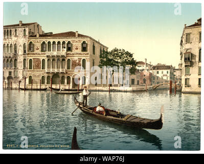 Da Mulla Palace, Venice, Italie ; impression no. 6997. ; plus d'informations sur l'impression Photochrom Collection est disponible à l'http://hdl.loc.gov/loc.pnp/pp.pgz ; fait partie de : vues d'architecture et d'autres sites en Italie dans les Photochrom collection imprimée. ; titre de la Detroit Publishing Co., catalogue J-section étrangère, Detroit, Michigan : Detroit Publishing Company, 1905. Banque D'Images