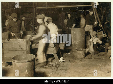 Scène de jour, Wheaton Glass Works. Résumé : des photographies sur les dossiers de la Commission nationale sur le travail des enfants (États-Unis) Banque D'Images