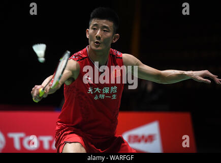 Bâle, Suisse. Août 21, 2019. Chen Long, de la concurrence de la Chine au cours de la deuxième ronde du tournoi match contre Lee Cheuk Yiu de Chine à Hong Kong à la BWF Championnats du Monde 2019 à Bâle, Suisse, le 21 août, 2019. Jundong Crédit : Li/Xinhua/Alamy Live News Banque D'Images