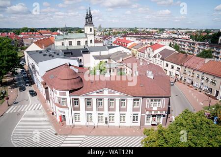 Wielun, Pologne. 09Th Aug 2019. Vue de la ville de Wielun. Le 1 septembre, il y a 80 ans, la seconde guerre mondiale a commencé avec l'invasion de la Pologne par l'Allemagne nazie. La première des bombes sont tombées sans une déclaration de guerre à la petite ville de Wielun non loin de la frontière. La première des bombes sont tombées sans une déclaration de guerre à la petite ville de Wielun non loin de la frontière. (Dpa histoire : 80 ans après le début de la Deuxième Guerre mondiale) Credit : Kay Nietfeld/dpa/Alamy Live News Banque D'Images