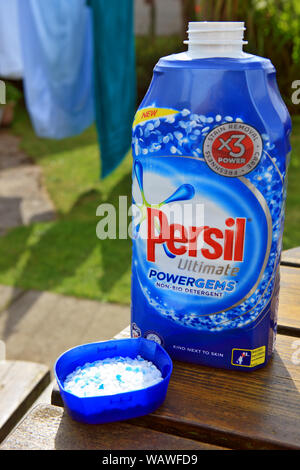 Détergent powergems Persil Banque D'Images