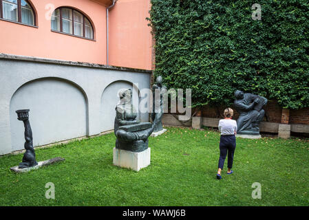 Dans le jardin de sculptures du célèbre inluding Histoire de Croates' dans l'Atelier Ivan Mestrovic, Ville Haute, Zagreb, Croatie Banque D'Images