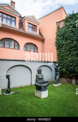 Dans le jardin de sculptures du célèbre inluding Histoire de Croates' dans l'Atelier Ivan Mestrovic, Ville Haute, Zagreb, Croatie Banque D'Images