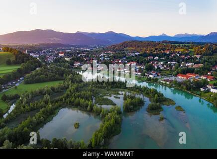 Réservoir d'Isar Tolz dans la lumière du matin, près de Oberfischbach droit Wackersberg, Bad Tolz Isarwinkel, gauche, vue aérienne, la Haute-Bavière, Bavière Banque D'Images