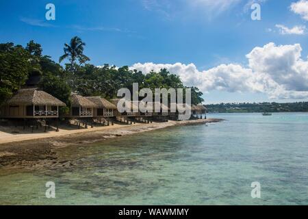 L'hébergement touristique, bungalows sur pilotis sur l'Iririki Island, Port Vila, Vanuatu Efate, Banque D'Images