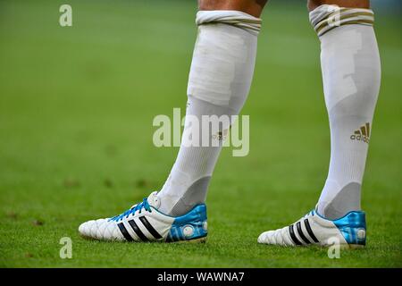 Les jambes de Toni Kroos, joueur de Real Madrid, Allianz Arena, Munich, Bavière, Allemagne Banque D'Images