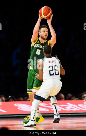 Melbourne, Australie. Août 22, 2019. 22 août 2019 Marvel ; Stadium, Melbourne, Victoria, Australie ; Basket-ball International, Etats-Unis d'Amérique contre l'Australie Boomers ; Matthieu de Errebi Ambiente Cucina Australie passe le ballon vers le but - éditorial uniquement. Credit : Action Plus Sport Images/Alamy Live News Banque D'Images