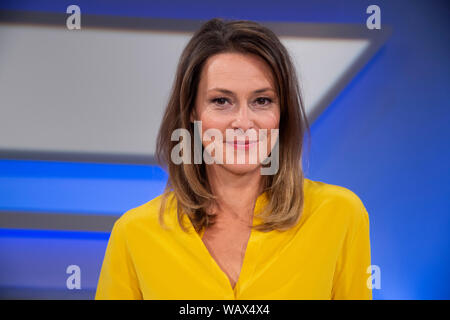 Anja RESCHKE, (ARD-modérateur, Panorama), portrait, portrait, portrait, portrait, image unique motif unique, invité dans l'émission "aischberger', talk show, WDR / ARD, 21.08.2019. Dans le monde d'utilisation | Banque D'Images