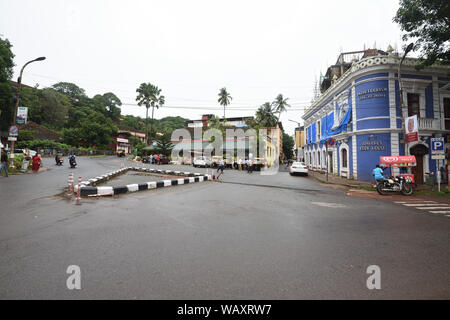 Place de l'église, Patto, Panaji, Goa, Inde. Banque D'Images