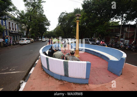 Coin salon à Praça da Igreja. Panaji, Goa, Inde. Banque D'Images