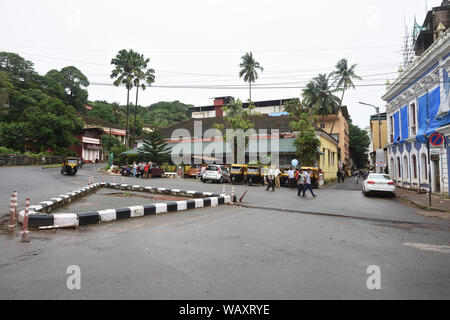 Place de l'église, Patto, Panaji, Goa, Inde. Banque D'Images