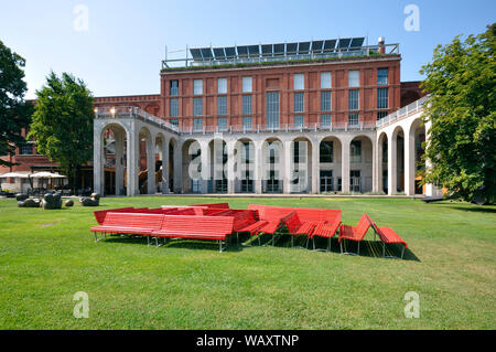 L'Italie, Lombardie, Milan, Palazzo dell'Arte, Triennale Design Museum par Giovanni Muzio, Architecte de jardin Banque D'Images