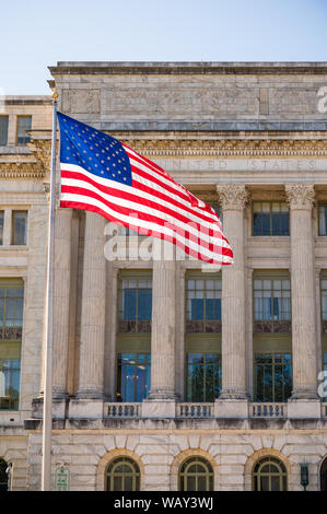 Drapeau national des USA - les stars and stripes - en face de nous Ministère de l'agriculture à Washington DC Banque D'Images