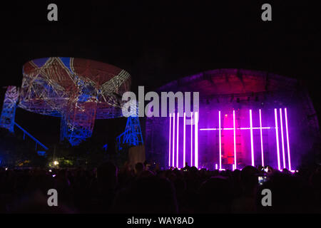 Le parrain de la musique électronique Jean-Michel Jarre - Electronica Tour live au Festival de Bluedot Observatoire Jodrell Bank en 2016 Banque D'Images