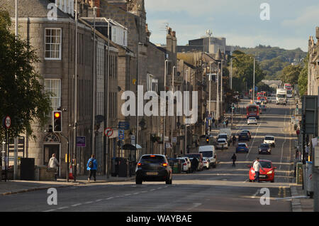 Afficher le long de la rue King dans la ville d'Aberdeen, Écosse, Royaume-Uni Banque D'Images