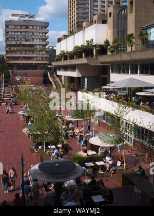 Le Barbican Centre à Londres. Banque D'Images