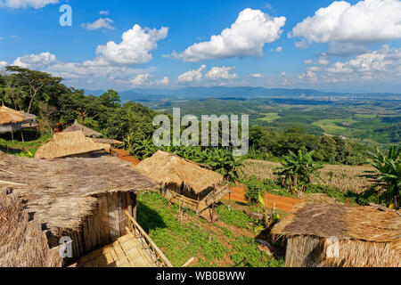 Doi Sa Ong (ONG), sa montagne hilltribe village AKHA, District de Chiang Saen, Chiang Rai, Thaïlande Banque D'Images