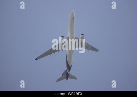 Chiang Mai, Thaïlande - 20 août 2019 : HS-tes de Thaiairway Airbus A330-300. Décoller de l'aéroport de Chiang Mai à Bangkok. Banque D'Images