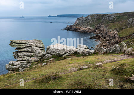 Côte Rocheuse autour de Lands End, Cornwall Banque D'Images