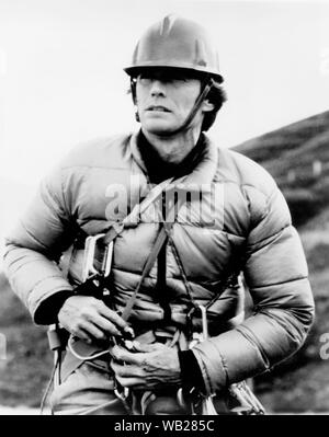 Clint Eastwood, sur-ensemble du film, 'l'Eiger Sanction, Universal Pictures, 1975 Banque D'Images