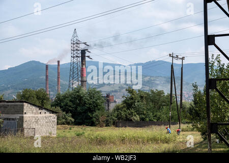 Zenica, Zenica, Bosnie. Août 23, 2019. La ville de Zenica, avec plus de 100000 residente, est le centre administratif et économique du canton de Zenica-Doboj. Elle est la ville natale de l'acier mondial de l'acier ArcelorMittal géant appartenant à l'usine billioner indien Lakshmi Mittal.La grande Zenica steelworks fonctionne sans permis valide et un certain nombre d'améliorations s'est engagé à réduire les émissions provenant de l'usine n'ont pas été faites.Bosnie souffre de certains des pays les plus hauts niveaux de pollution atmosphérique, avec Zenica parmi les plus touchés. Crédit : Matteo Trevisan/ZUMA/Alamy Fil Live News Banque D'Images