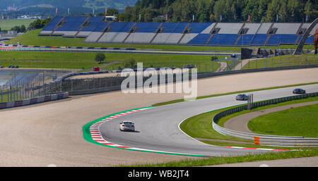 Spielberg Styrie / Autriche - 15 août 2019 Vue panoramique sur le Red Bull Ring Red Bull Ring est une piste de course automobile à Spielberg Styrie Autriche Banque D'Images