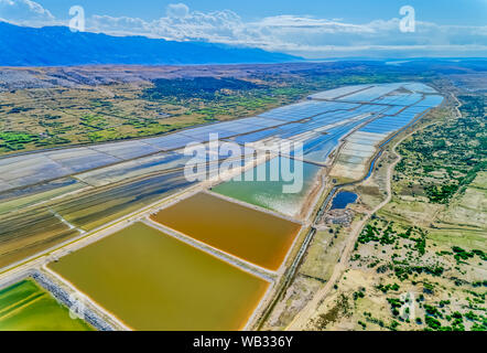 Panorama aérien de la salterne historique sur l'île de Pag Banque D'Images