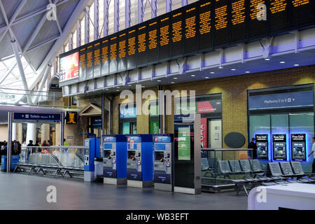 Kings Cross, London, UK. 24 août 2019. La gare de Kings Cross fermé pour le week-end férié pour les ouvrages de génie. Crédit : Matthieu Chattle/Alamy Live News Banque D'Images