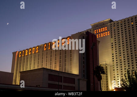Las Vegas, NV, USA ,12/2016 septembre : Allumé Hôtel Circus Circus à twiling à Las Vegas Banque D'Images