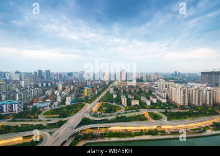 Échangeur de la ville de Shanghai sur l'heure de pointe du trafic Banque D'Images