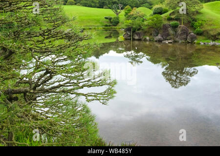 Suizenji Jardin, Suizenji Jojuen est une spacieuse, de style japonais jardin paysage à Kumamoto, au Japon. Banque D'Images