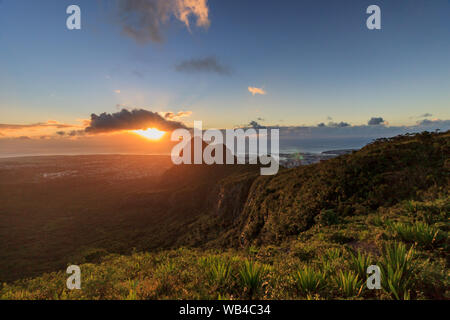 Coucher de soleil vu depuis le pouce, l'Ile Maurice Banque D'Images