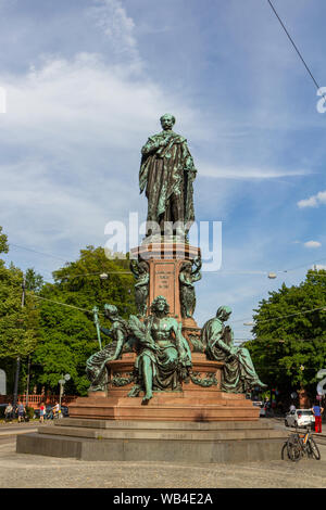 König Maximilien II Denkmal (Roi Maximilien II) Memorial memorial à Munich, Bavière, Allemagne. Banque D'Images