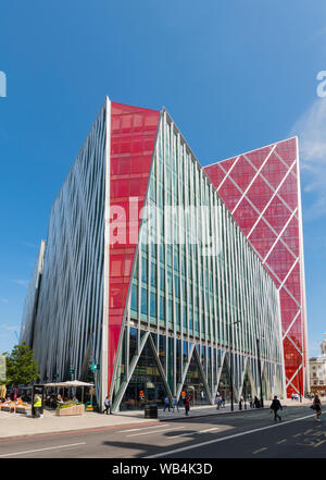 La Victoria, une architecture contemporaine de l'édifice de bureaux moderne urbain à Victoria, City of Westminster, Londres, Angleterre, Royaume-Uni. Banque D'Images